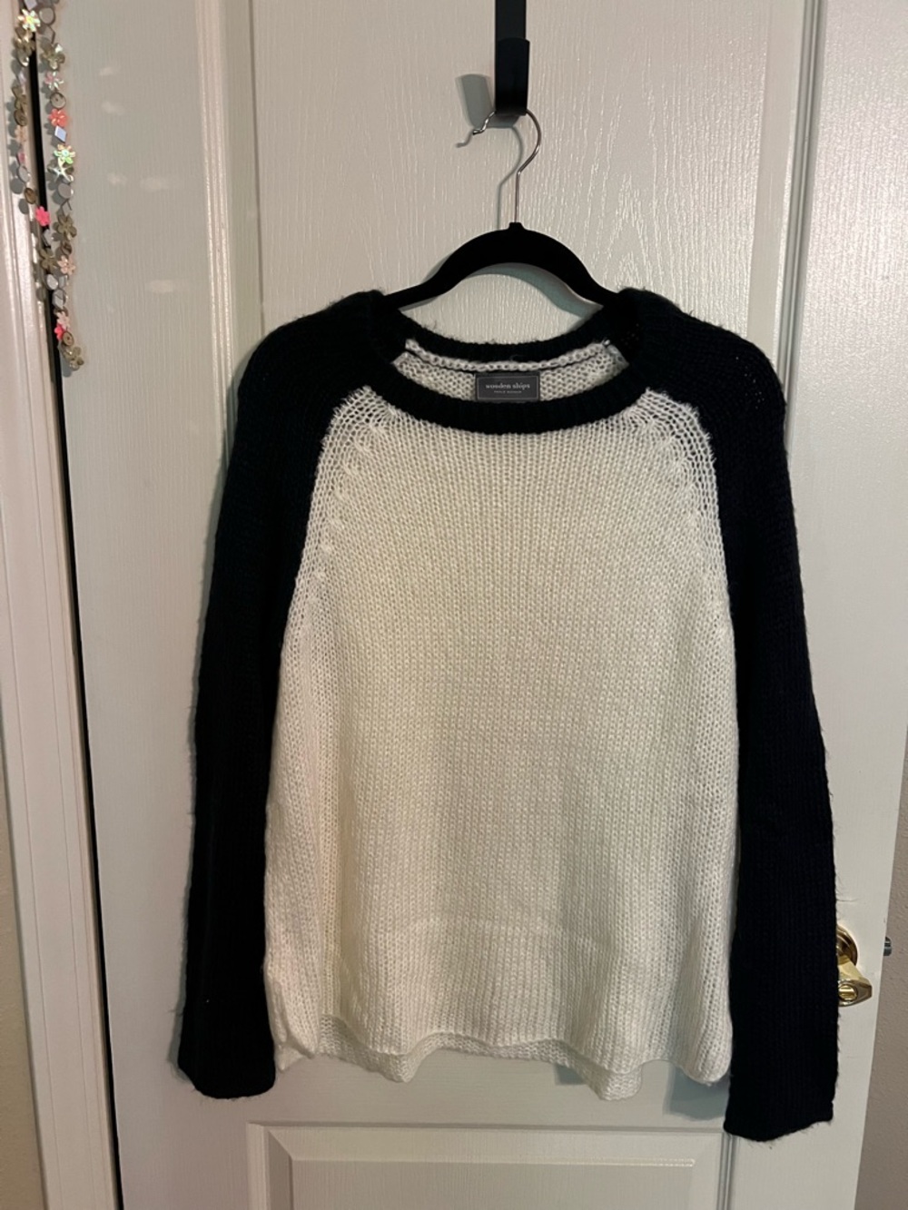 Wooden Ships Black & Cream Raglan Crew Sweater NWOT Size S/M